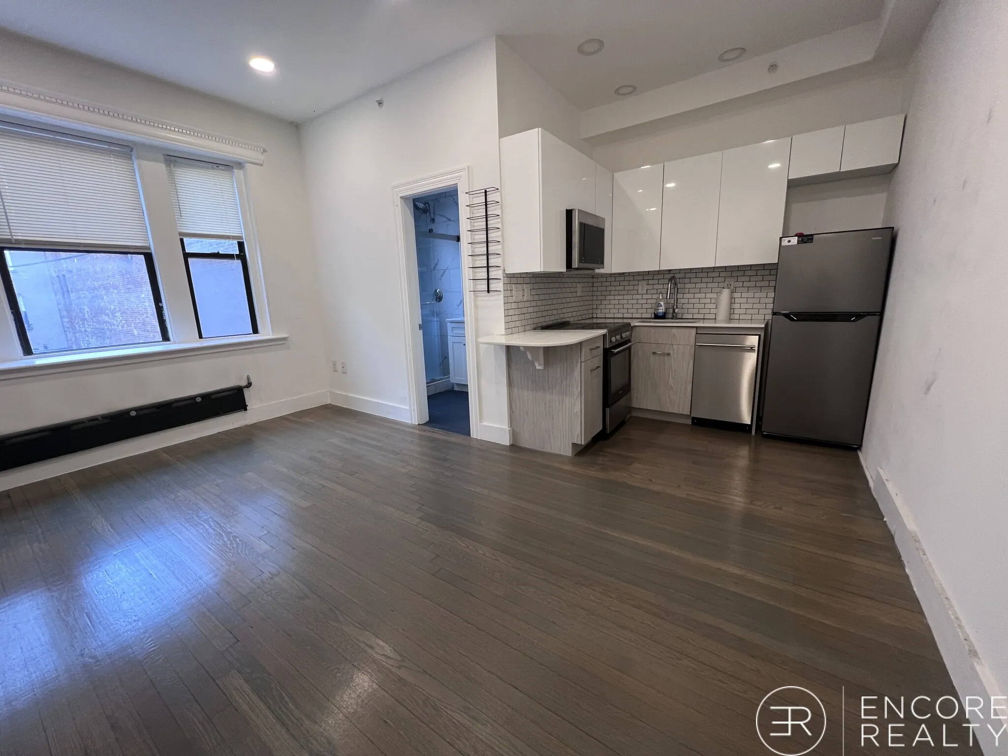 Studio bed, 1 bath apartment for rent at 19 Queensberry St Unit 3-11, Fenway — photo 2 of 5
