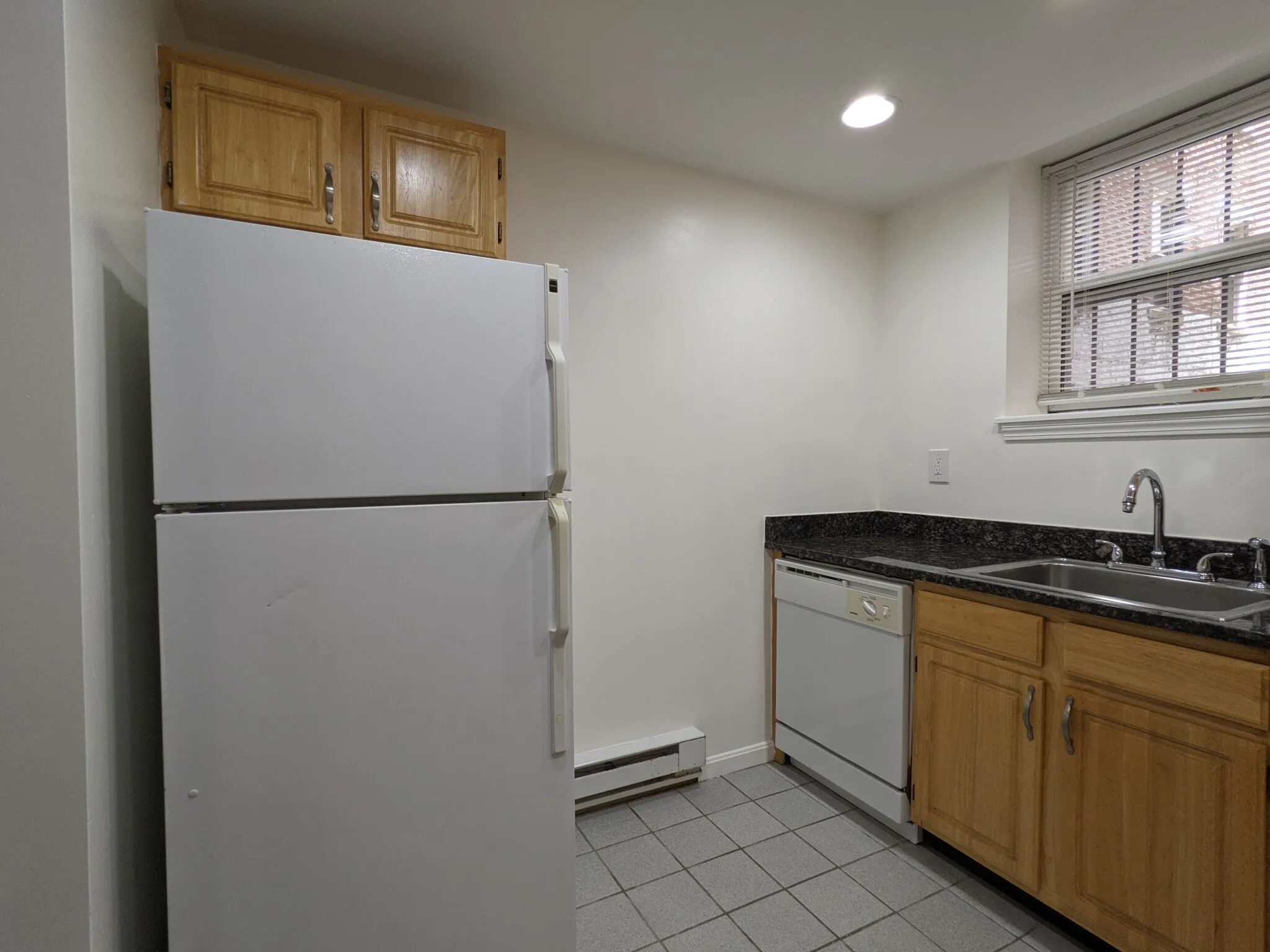 1 bed, 1 bath apartment for rent at 19 Queensberry St Unit B, Fenway — photo 2 of 13