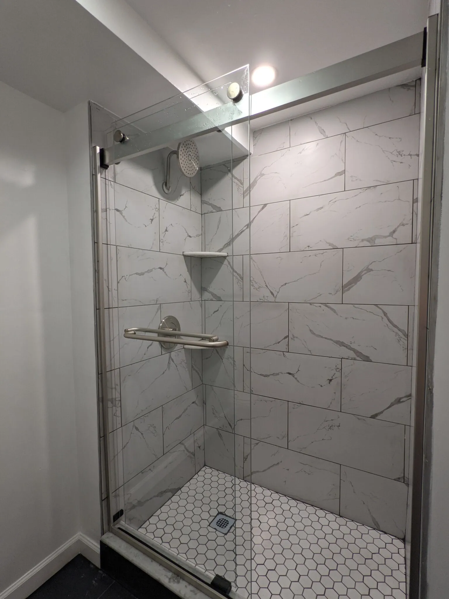 1 bed, 1 bath apartment for rent at 19 Queensberry St Unit B, Fenway — photo 8 of 13