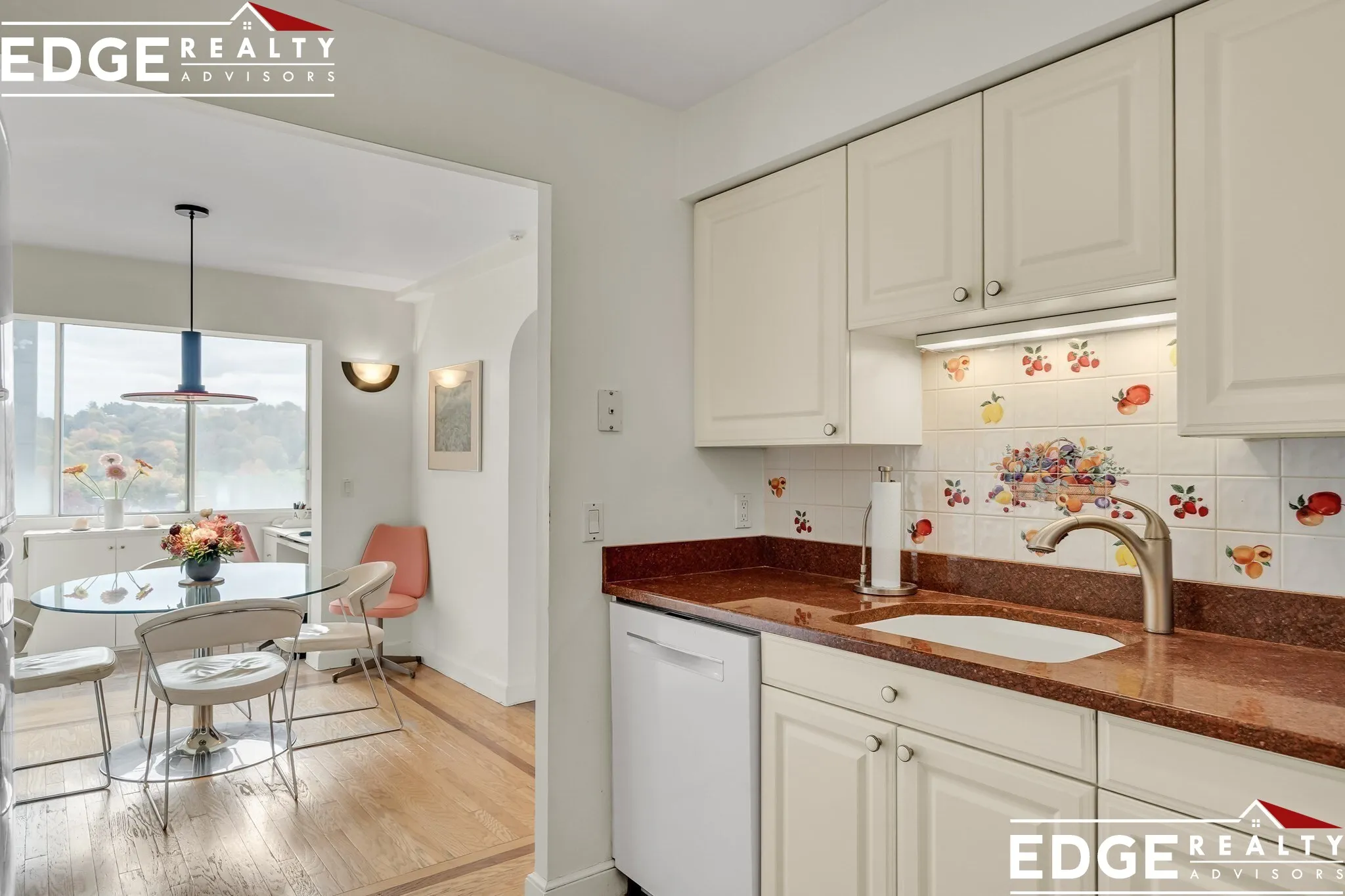 2 bed, 2 bath apartment for rent at 19 Regent Circle Unit 717, Brookline — photo 7 of 24