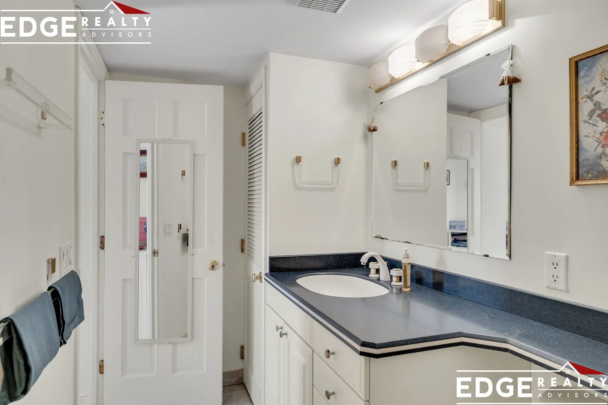 2 bed, 2 bath apartment for rent at 19 Regent Circle Unit 717, Brookline — photo 15 of 24
