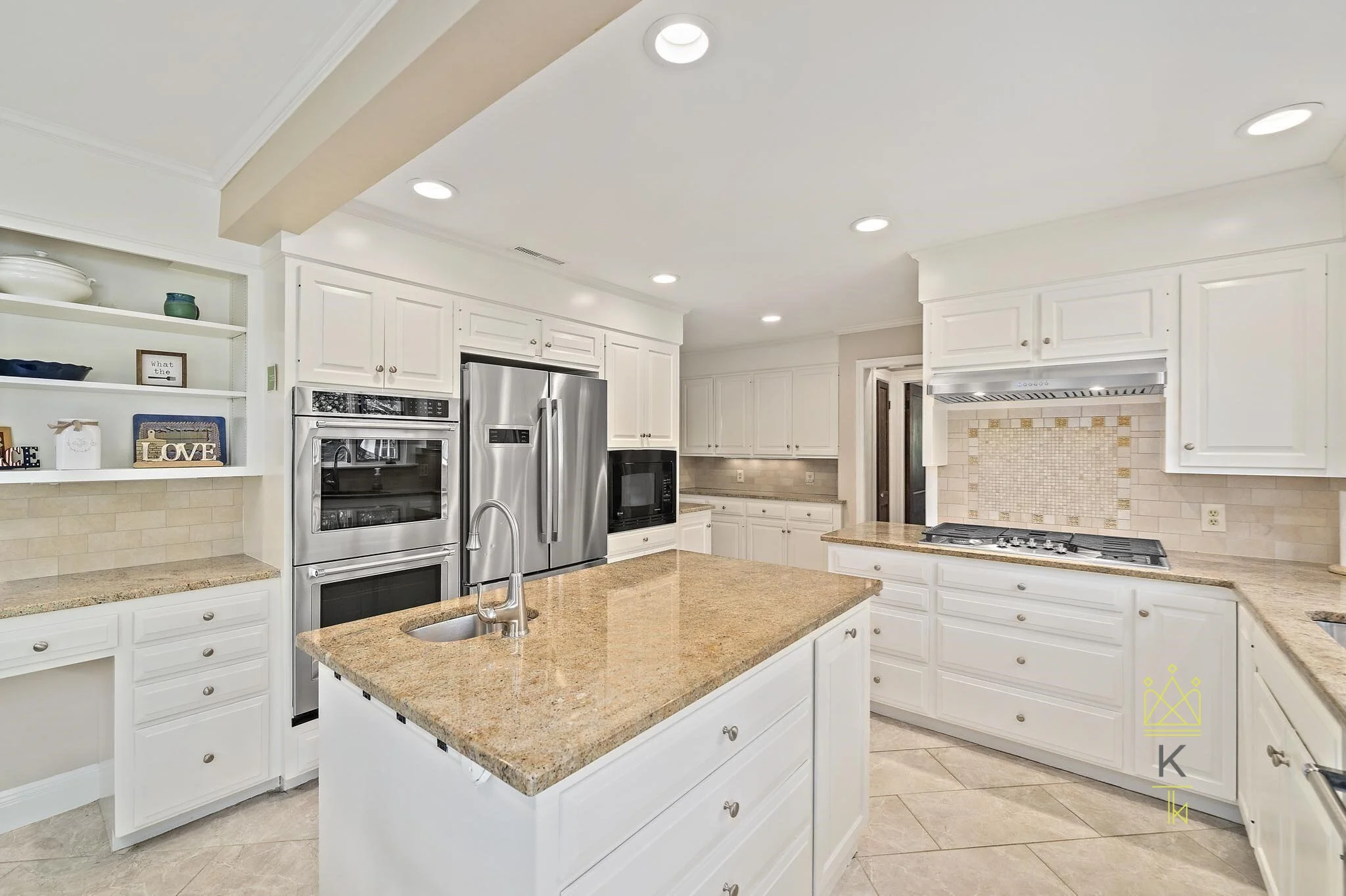 5 bed, 3.5 bath apartment for rent at 19 Ridge Rd Unit 1, Waban — photo 6 of 32