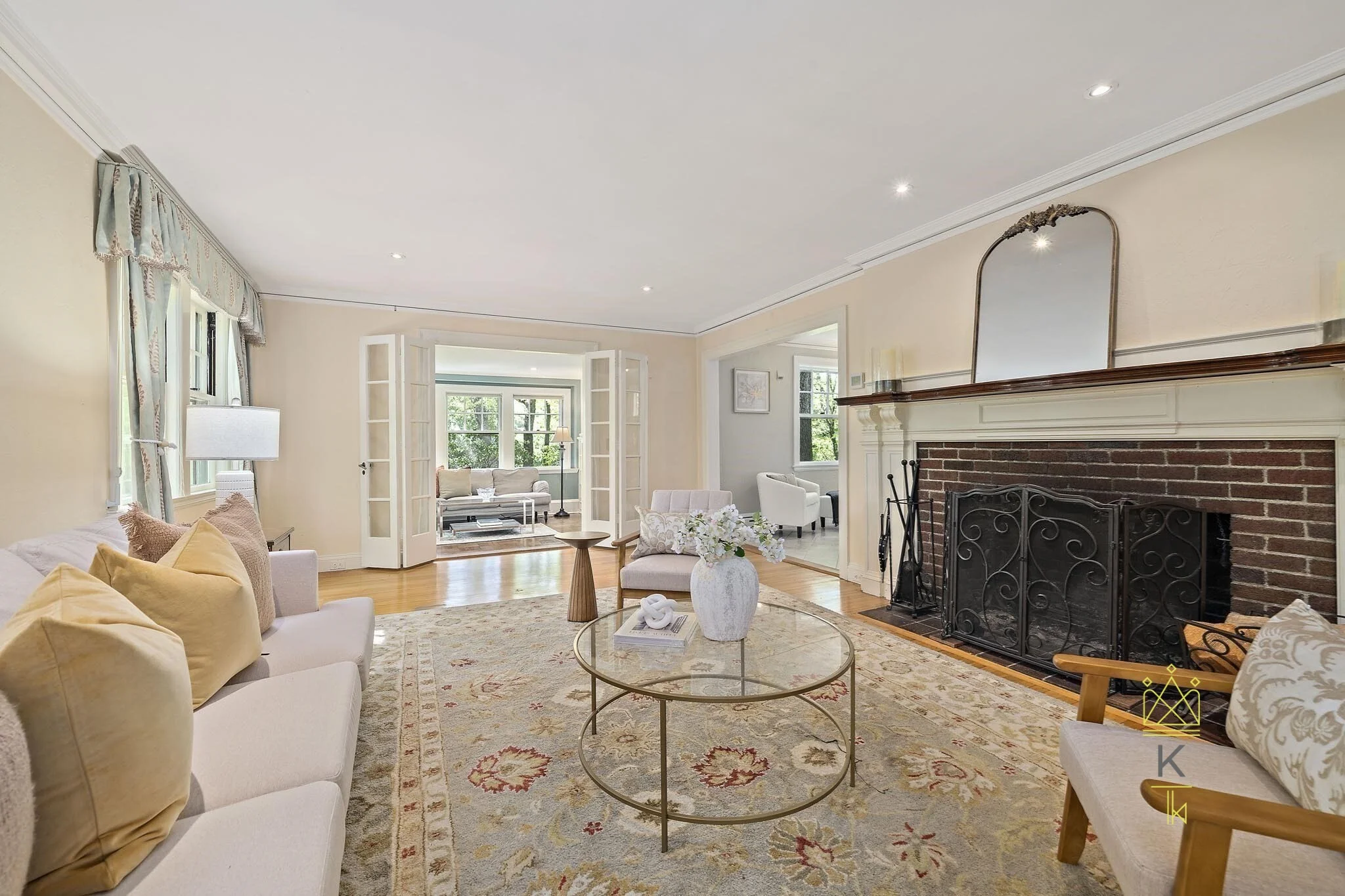5 bed, 3.5 bath apartment for rent at 19 Ridge Rd Unit 1, Waban — photo 4 of 32