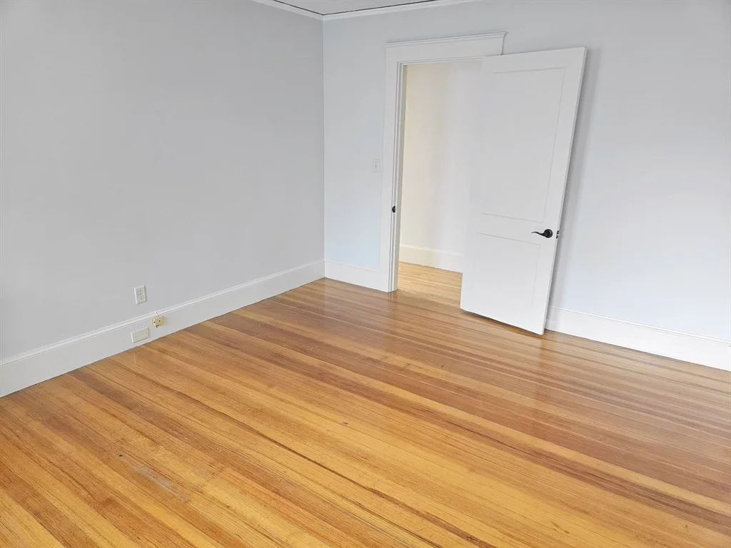 3 bed, 1 bath apartment for rent at 19 Rowe St Unit 2, Auburndale — photo 12 of 21