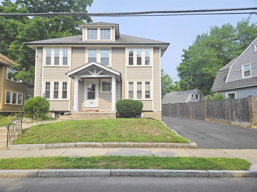 3 bed, 1 bath apartment for rent at 19 Rowe St Unit 2, Auburndale