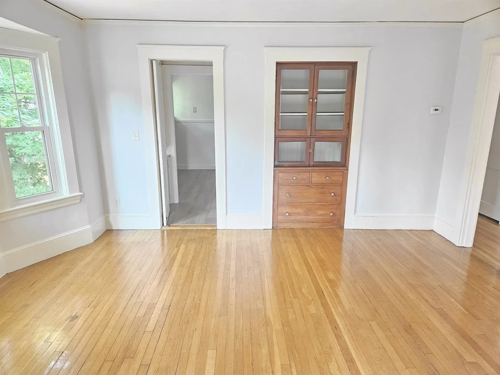 3 bed, 1 bath apartment for rent at 19 Rowe St Unit 2, Auburndale — photo 9 of 21