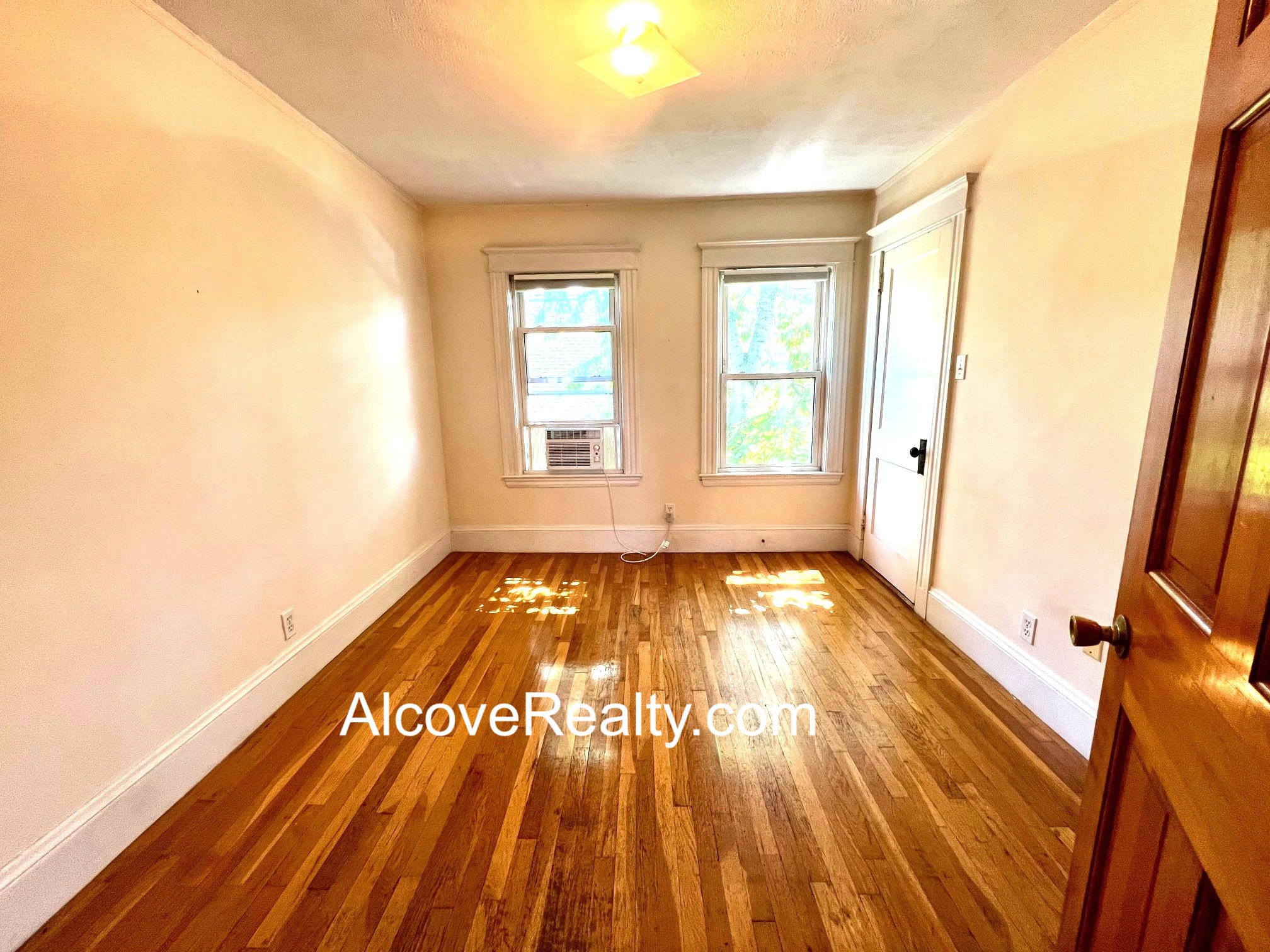 3 bed, 1 bath apartment for rent at 19 Sartwell Ave Unit 3, Spring Hill — photo 14 of 25