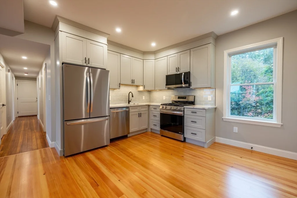 4 bed, 2 bath apartment for rent at 19 Sawyer Unit 3C, Dorchester — photo 4 of 22