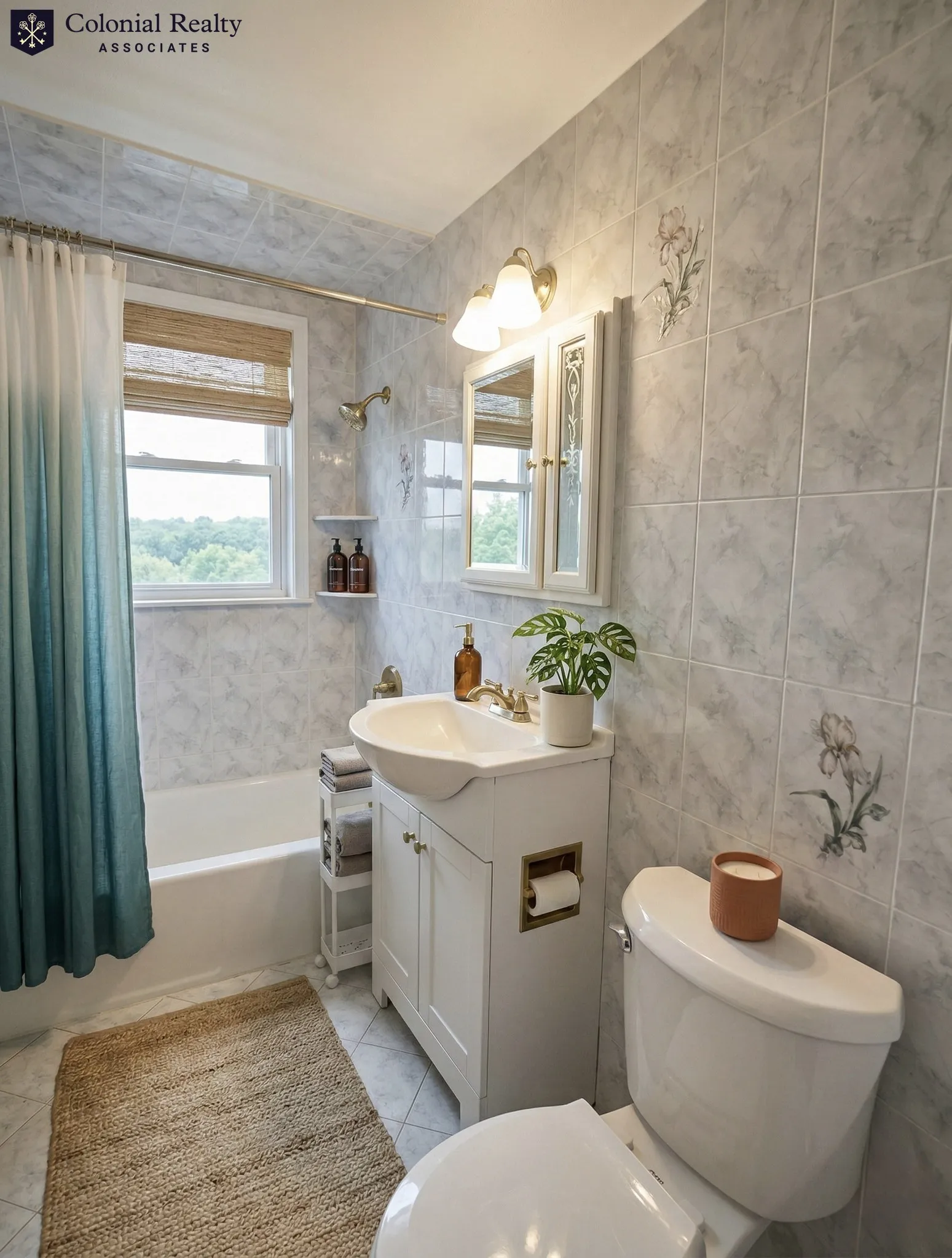 3.5 bed, 1 bath apartment for rent at 19 Shannon St Unit 2, Brighton — photo 3 of 8
