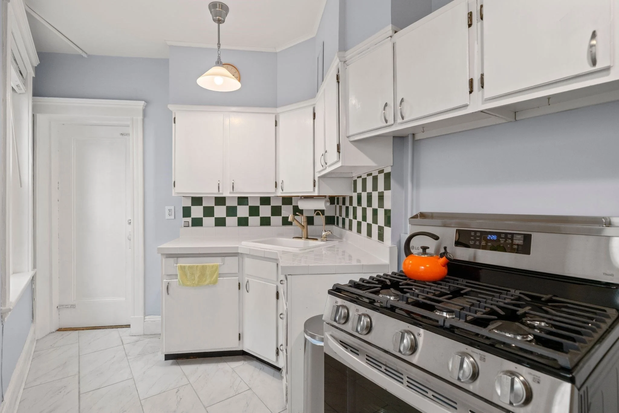 1 bed, 1 bath apartment for rent at 19 Short St Unit 3, Coolidge Corner — photo 7 of 14