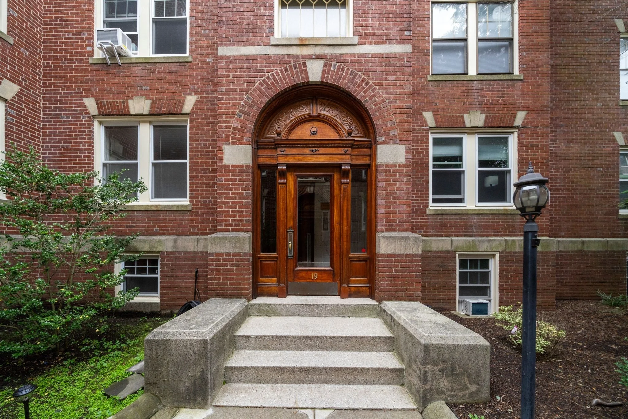 1 bed, 1 bath apartment for rent at 19 Short St Unit 3, Coolidge Corner — photo 13 of 14
