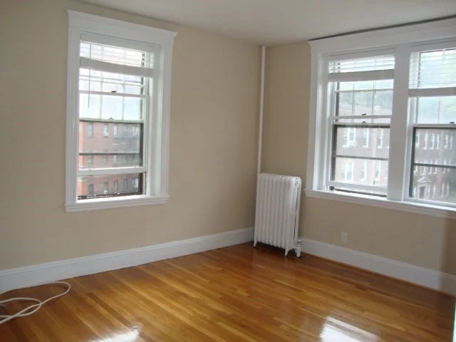 2 bed, 1 bath apartment for rent at 19 Short Unit 4, Coolidge Corner — photo 3 of 5