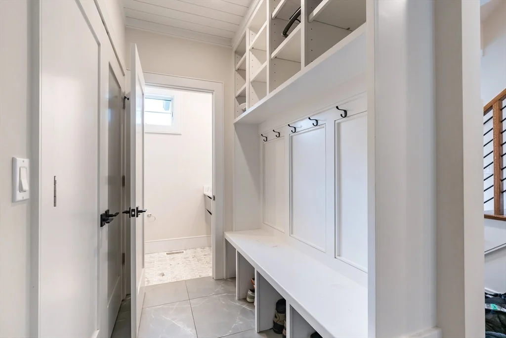 5 bed, 4+ bath apartment for rent at 19 Shute Path Unit 0, Newton Center — photo 25 of 26