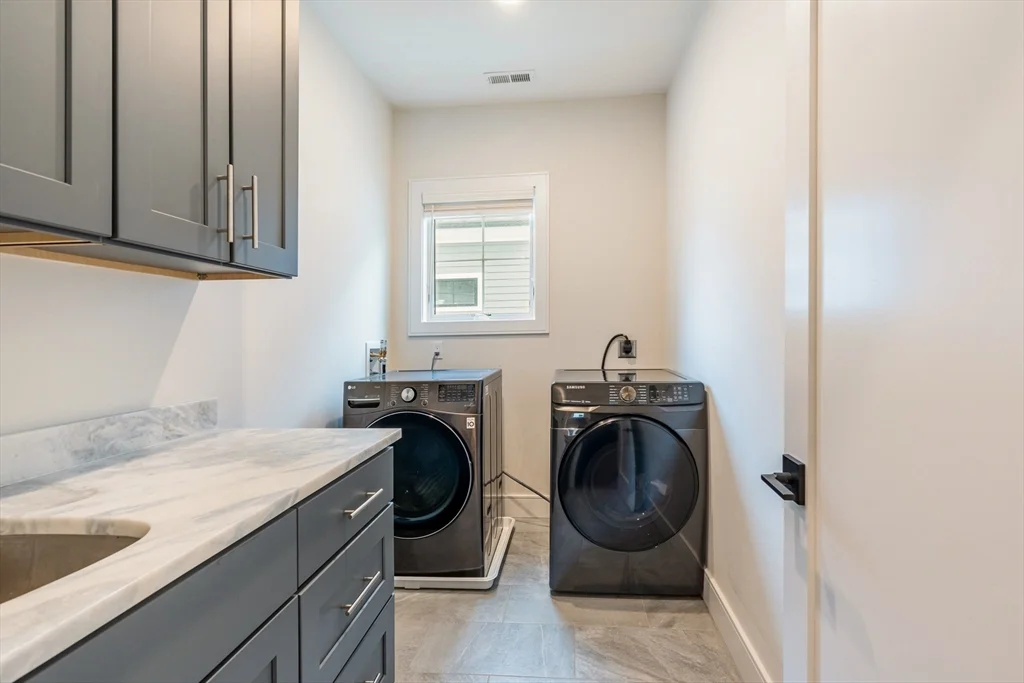 5 bed, 4+ bath apartment for rent at 19 Shute Path Unit 0, Newton Center — photo 22 of 26