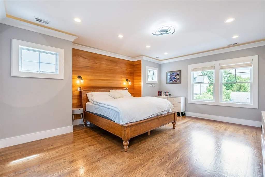 5 bed, 4+ bath apartment for rent at 19 Shute Path Unit 0, Newton Center — photo 9 of 26