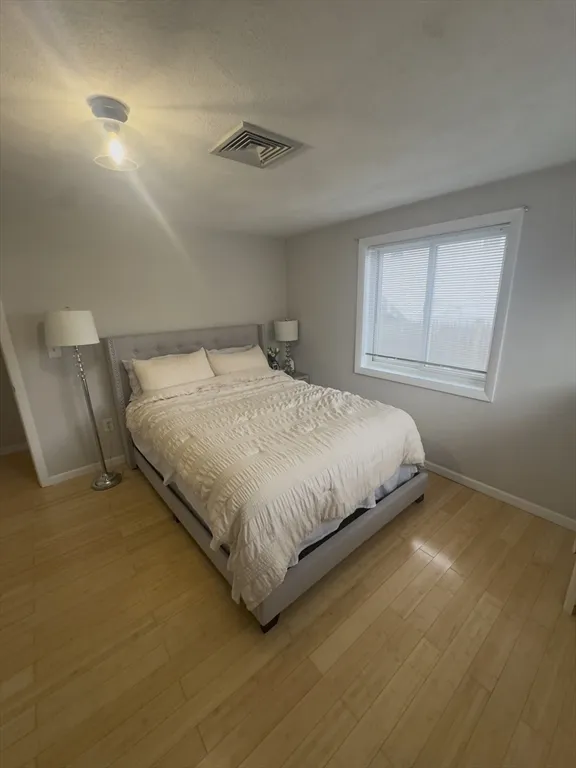 2 bed, 1 bath apartment for rent at 19 Skyline Dr Unit 19, Malden — photo 8 of 18