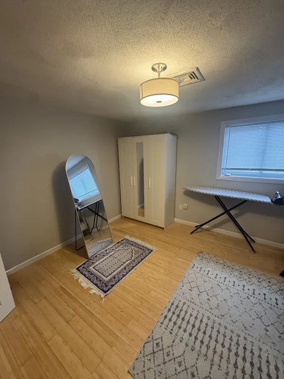 2 bed, 1 bath apartment for rent at 19 Skyline Dr Unit 19, Malden — photo 14 of 18