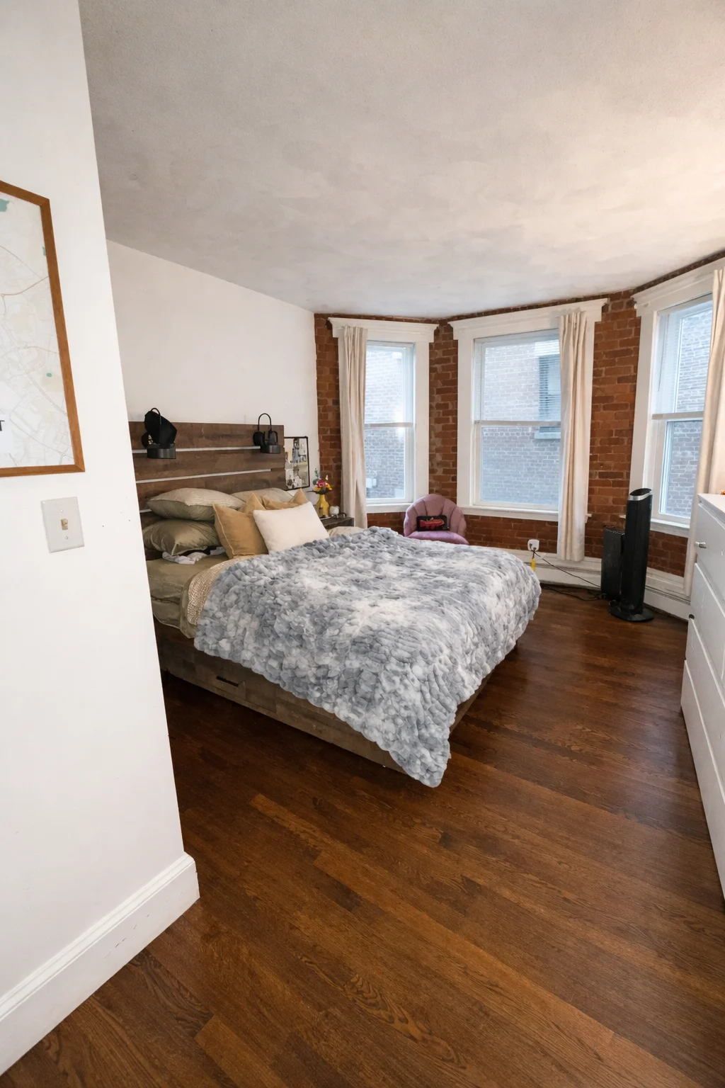 2 bed, 1 bath apartment for rent at 19 South St Unit 1, Brighton — photo 6 of 9
