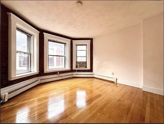 2 bed, 1 bath apartment for rent at 19 South St Unit 11D, Brighton — photo 5 of 8