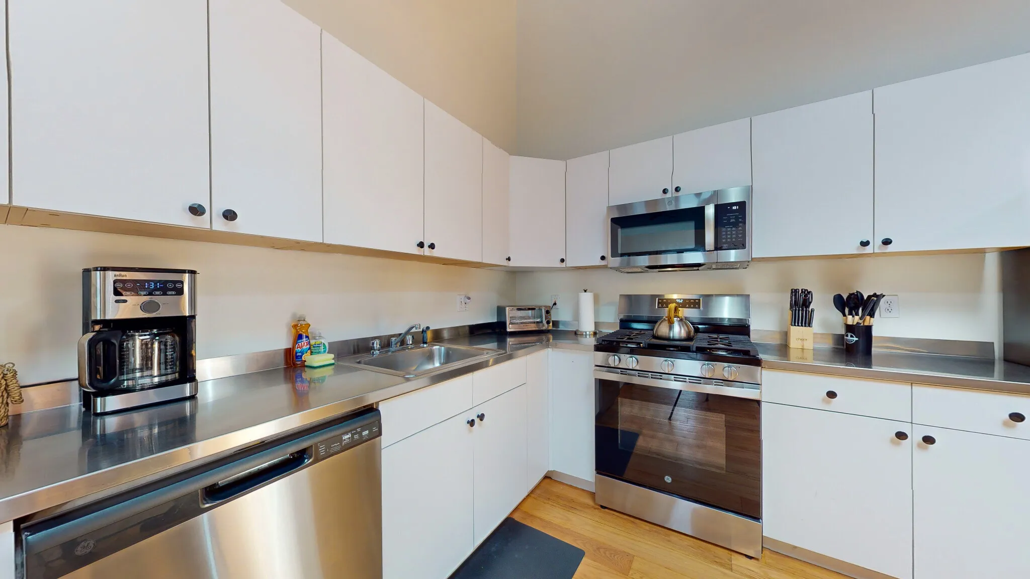 2 bed, 1 bath apartment for rent at 19 Stanhope St Unit 3B, Back Bay — photo 25 of 28