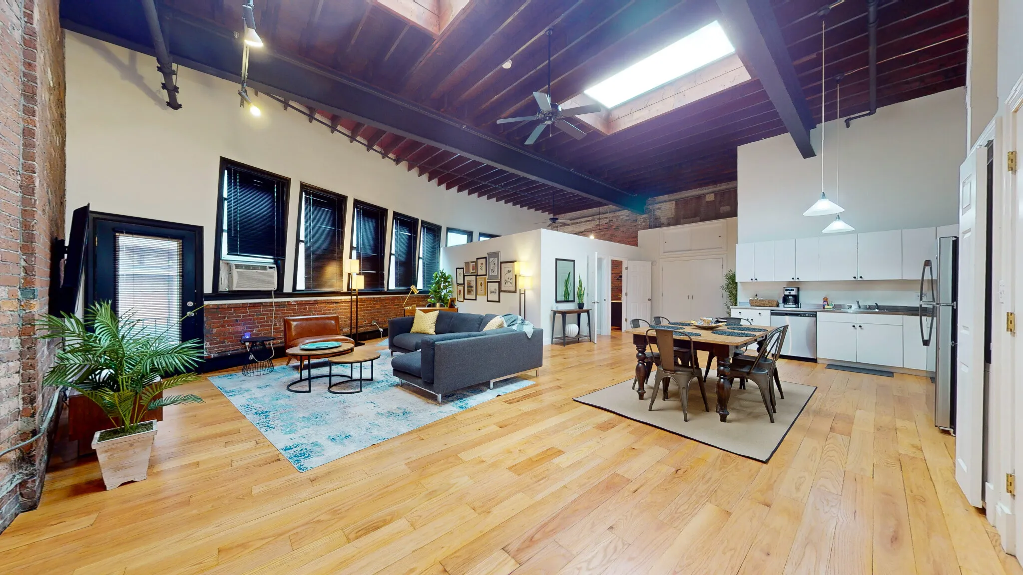 2 bed, 1 bath apartment for rent at 19 Stanhope St Unit 3B, Back Bay — photo 3 of 28