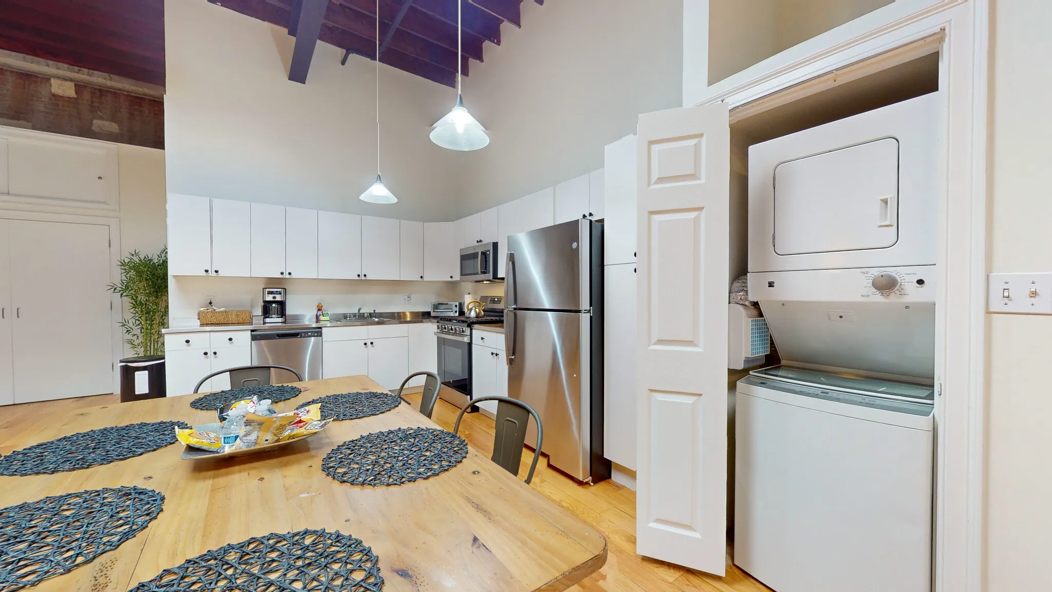 2 bed, 1 bath apartment for rent at 19 Stanhope St Unit 3B, Back Bay — photo 18 of 28