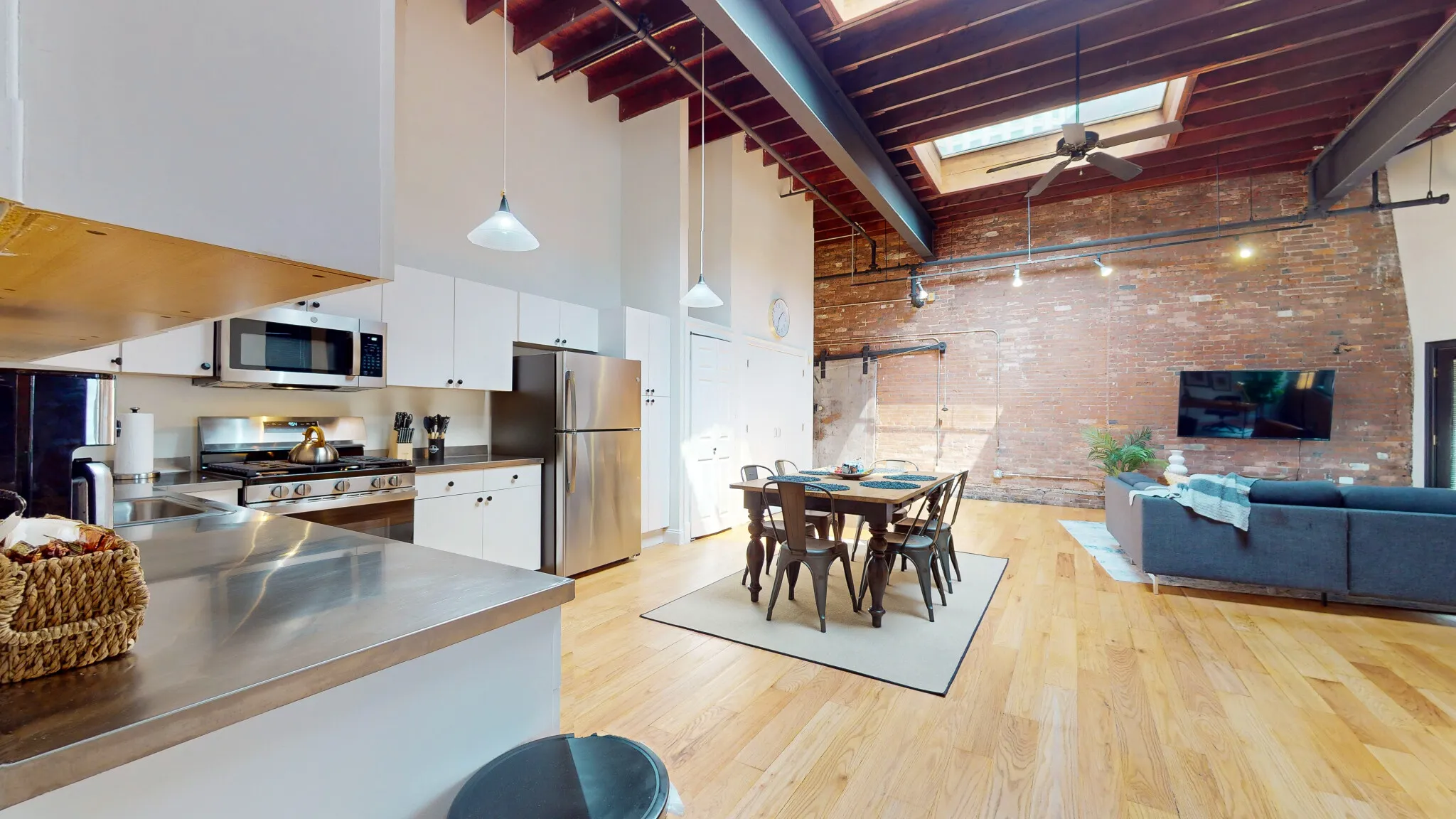 2 bed, 1 bath apartment for rent at 19 Stanhope St Unit 3B, Back Bay — photo 10 of 28