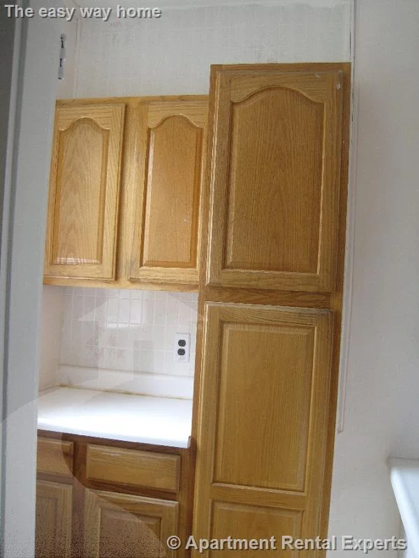 3 bed, 1 bath apartment for rent at 19 Stanley Ave, Tufts — photo 10 of 16