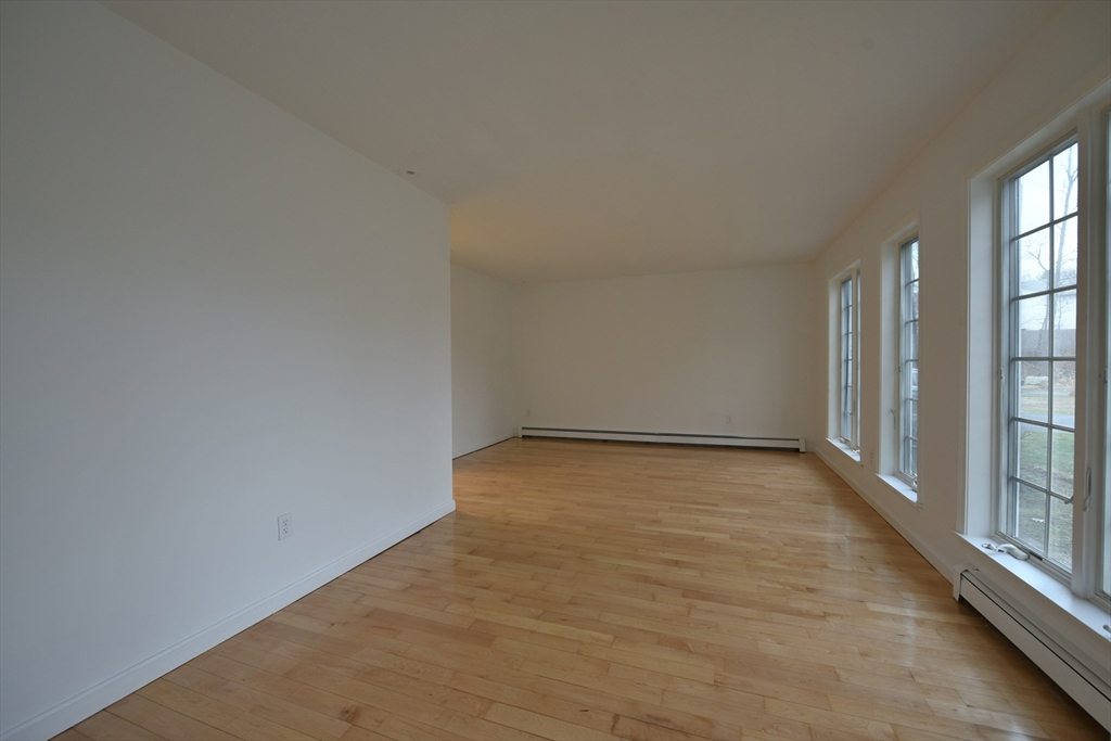 3 bed, 2 bath apartment for rent at 19 Stillman Circle Unit N/A, Natick — photo 12 of 16