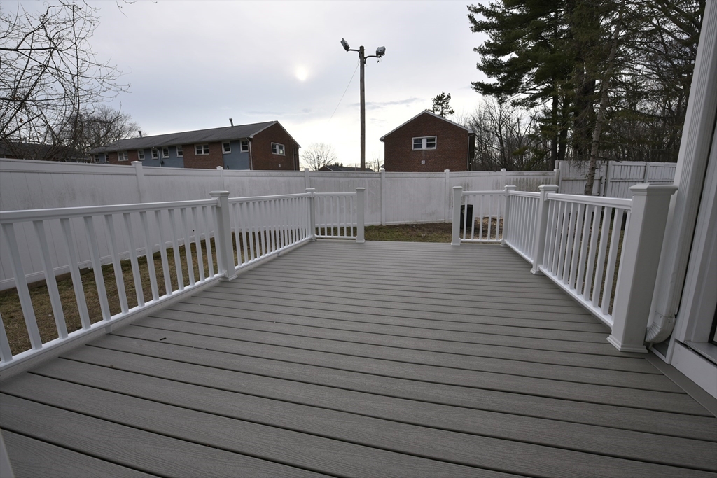 3 bed, 2 bath apartment for rent at 19 Stillman Circle Unit N/A, Natick — photo 4 of 16