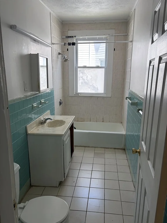 2 bed, 1 bath apartment for rent at 19 Sturgis Unit 2, Woburn — photo 7 of 12