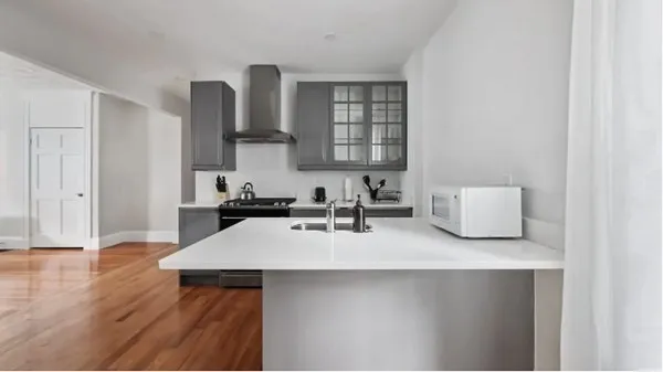 4 bed, 1 bath apartment for rent at 19 Sudan St Unit 1, Dorchester — photo 3 of 17
