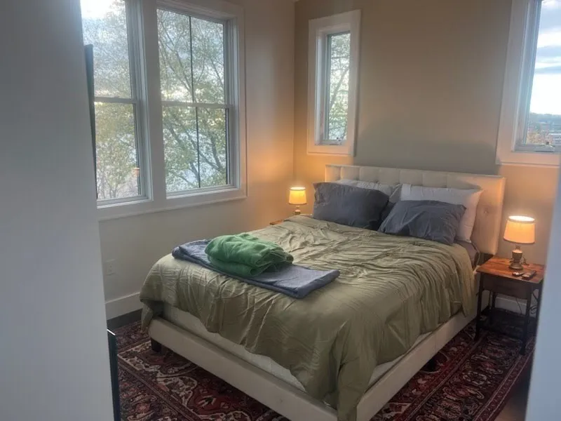 2 bed, 2 bath apartment for rent at 19 Suffolk St Unit 3, Chelsea — photo 4 of 9