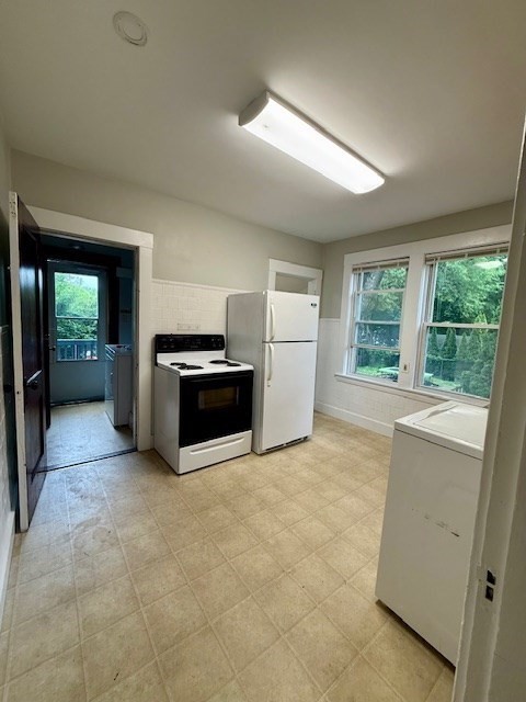 2 bed, 1 bath apartment for rent at 19 Summer St Unit 1, Wakefield — photo 13 of 22