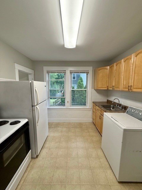 2 bed, 1 bath apartment for rent at 19 Summer St Unit 1, Wakefield — photo 14 of 22