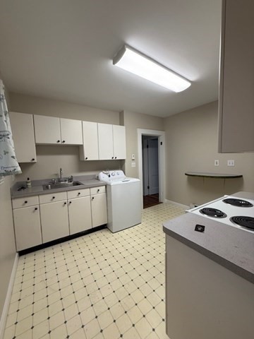 2 bed, 1 bath apartment for rent at 19 Summer Unit 2, Wakefield — photo 9 of 21