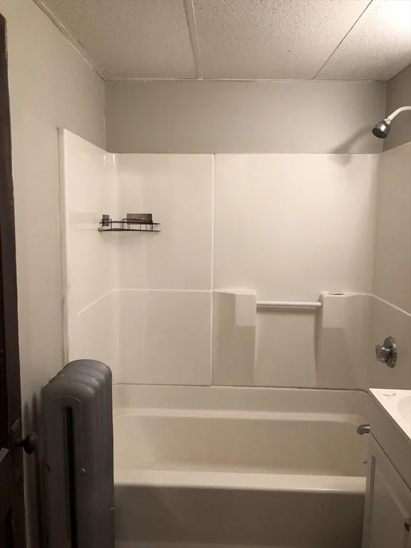 1 bed, 1 bath apartment for rent at 19 Summerhill Ave Unit D, Worcester — photo 8 of 12
