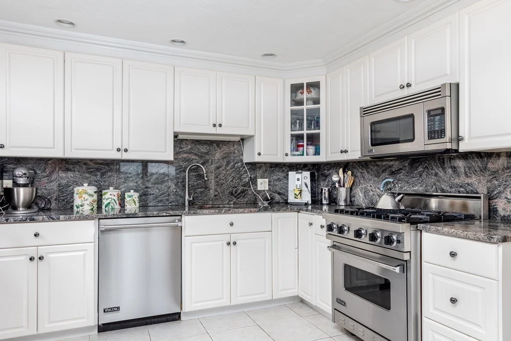 4 bed, 2 bath apartment for rent at 19 Swan Ave Unit A, East Boston — photo 10 of 27