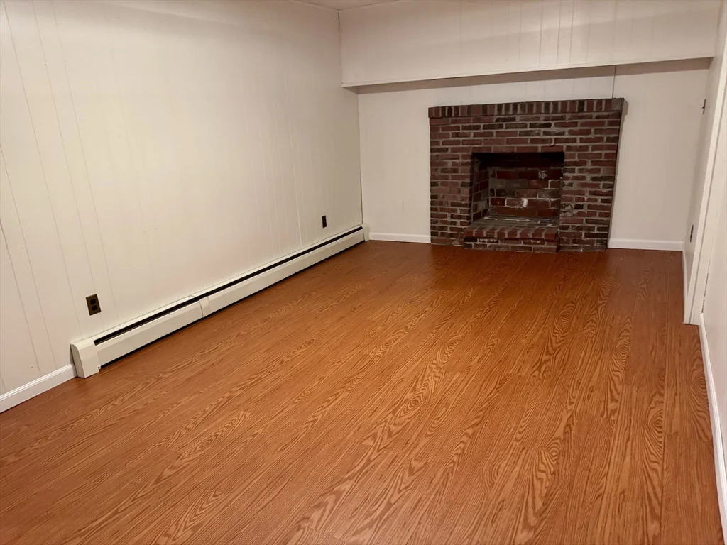 3 bed, 1 bath apartment for rent at 19 Thurlow St, Boston — photo 21 of 26