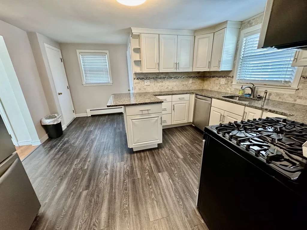 3 bed, 1 bath apartment for rent at 19 Thurlow St, Boston