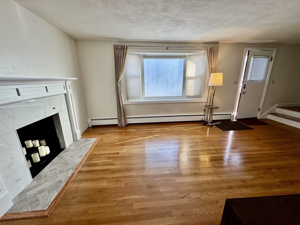 3 bed, 1 bath apartment for rent at 19 Thurlow St, Boston — photo 6 of 26