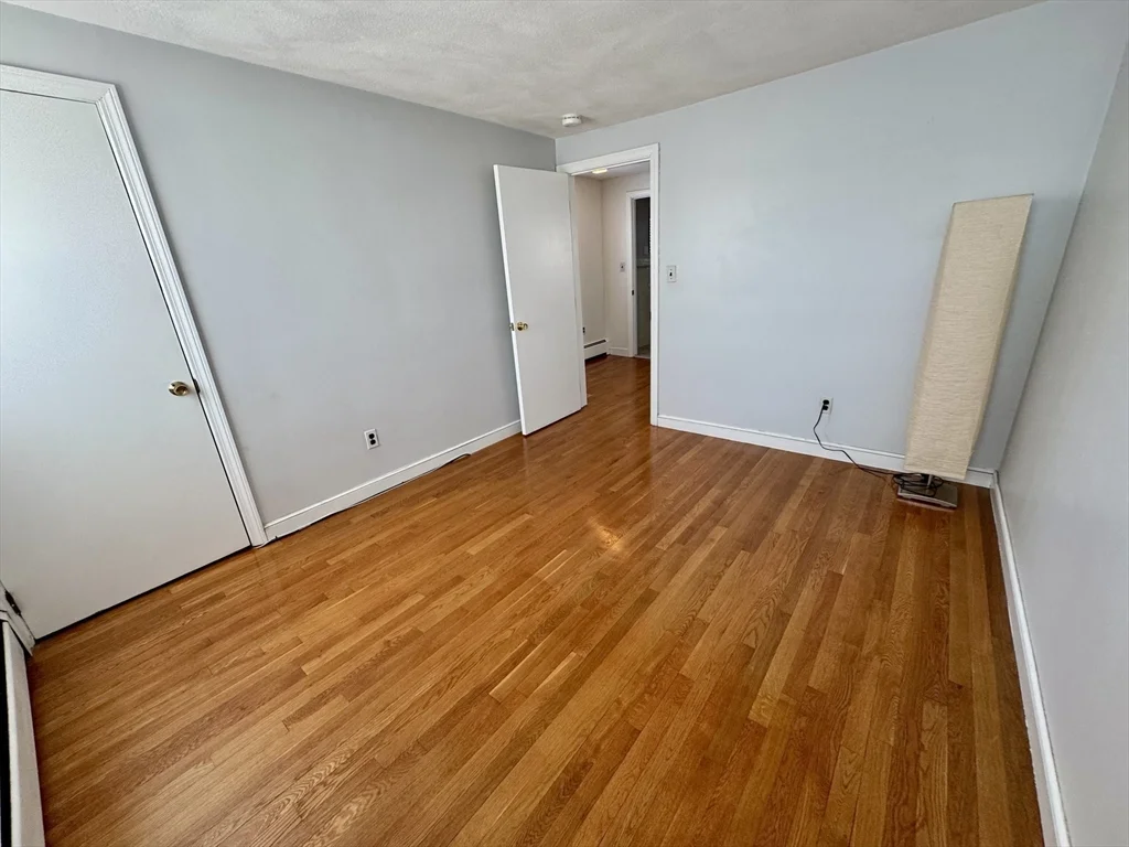 3 bed, 1 bath apartment for rent at 19 Thurlow St, Boston — photo 15 of 26