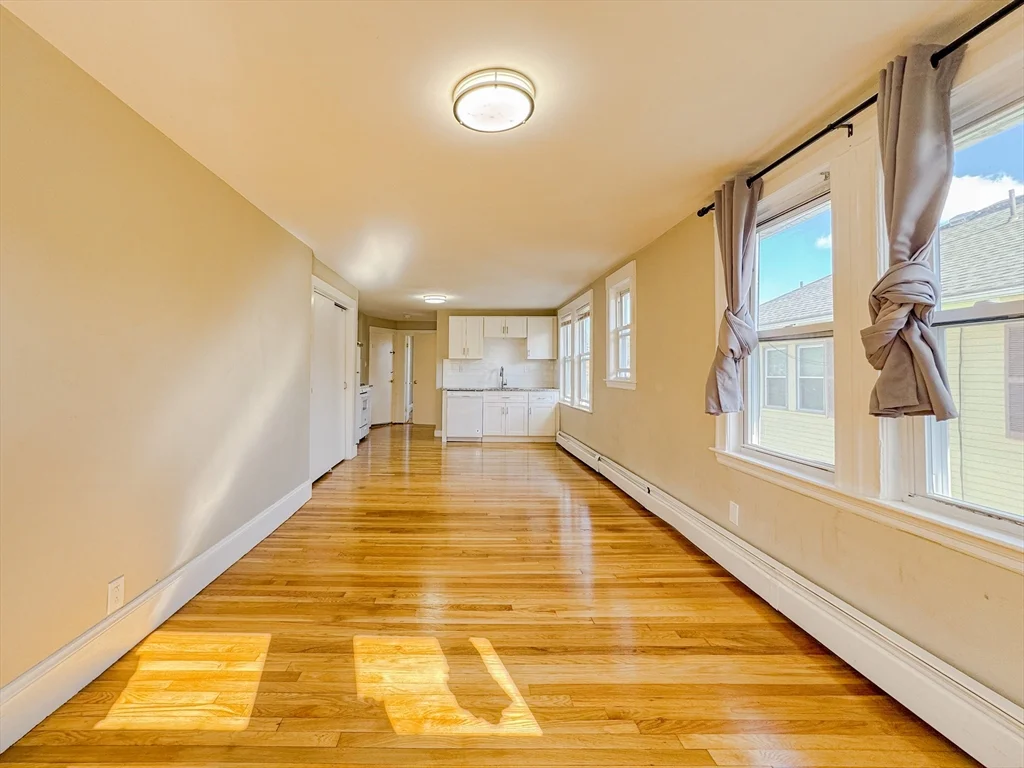 1 bed, 1 bath apartment for rent at 19 Town Hill St Unit 2, Quincy — photo 2 of 9