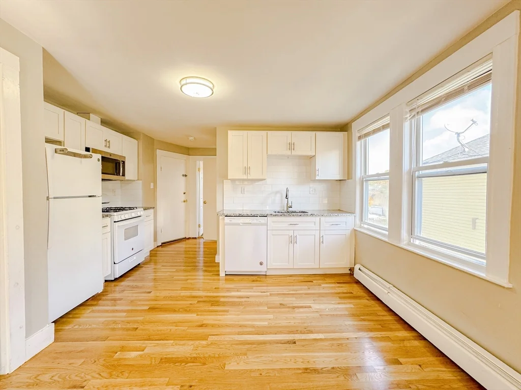 1 bed, 1 bath apartment for rent at 19 Town Hill St Unit 2, Quincy — photo 3 of 9