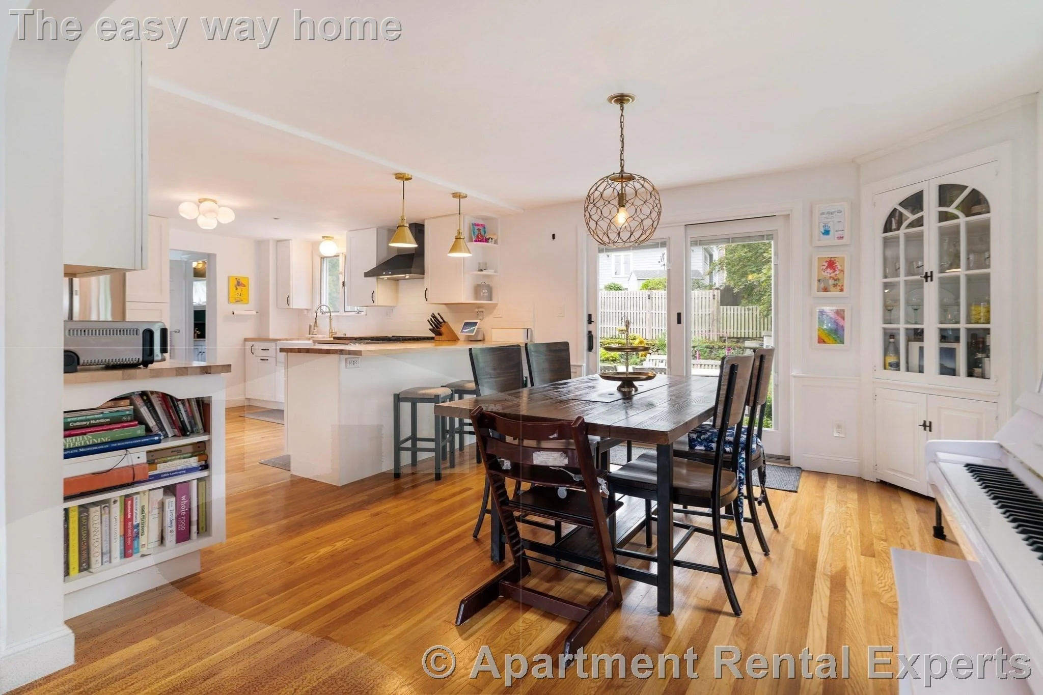 4 bed, 1 bath apartment for rent at 19 Trenton St, Melrose — photo 10 of 29