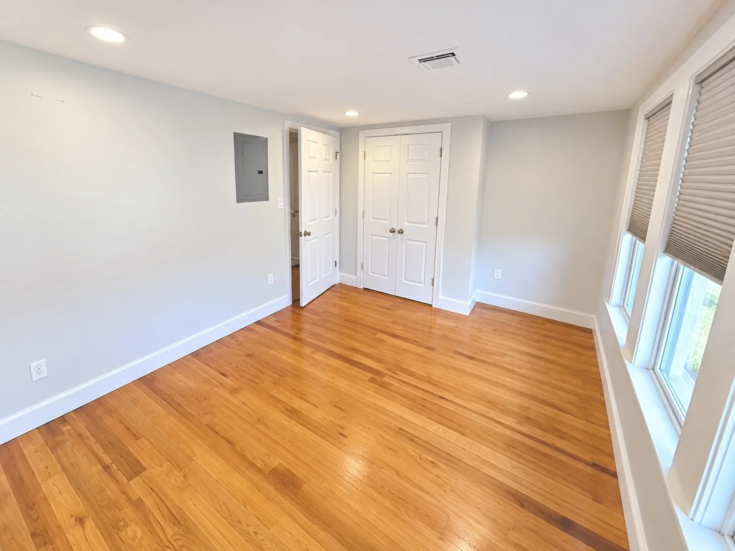 2 bed, 1 bath apartment for rent at 19 Trescott St Unit 3, Quincy — photo 10 of 22