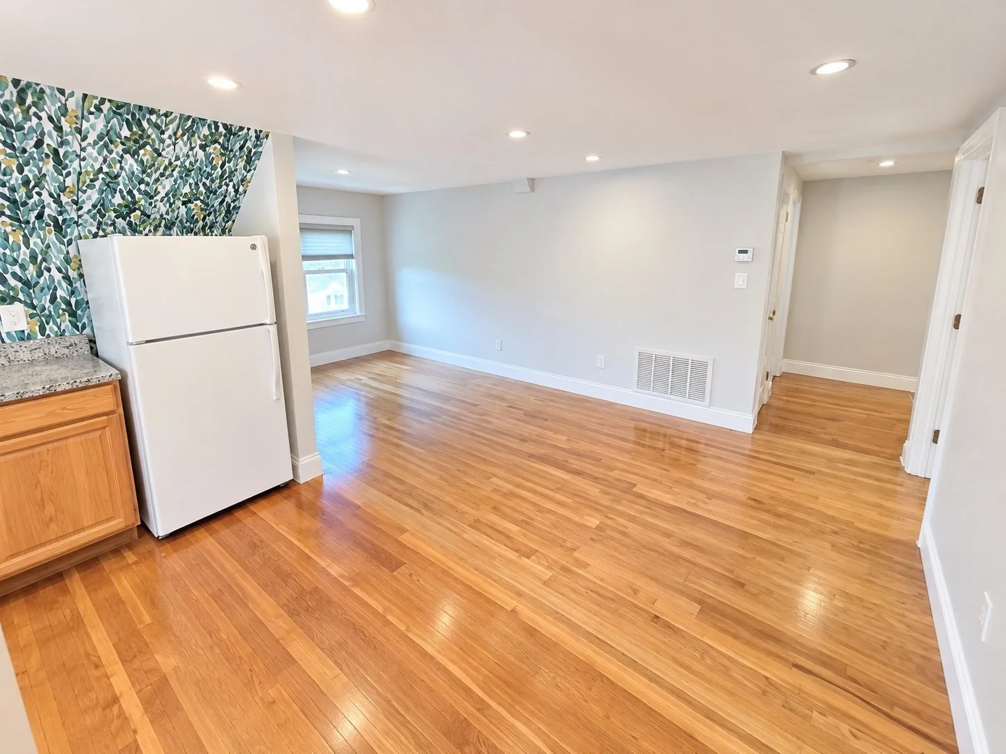 2 bed, 1 bath apartment for rent at 19 Trescott St Unit 3, Quincy — photo 7 of 22
