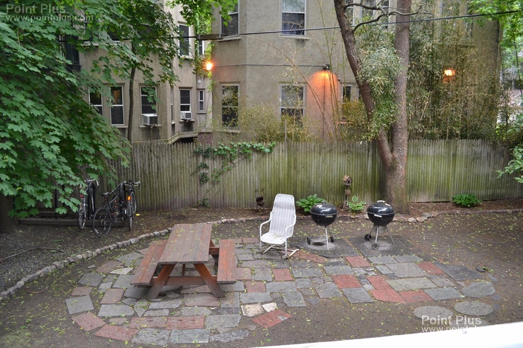 3 bed, 1 bath apartment for rent at 19 Trowbridge St Unit 1, Mid-Cambridge — photo 9 of 10
