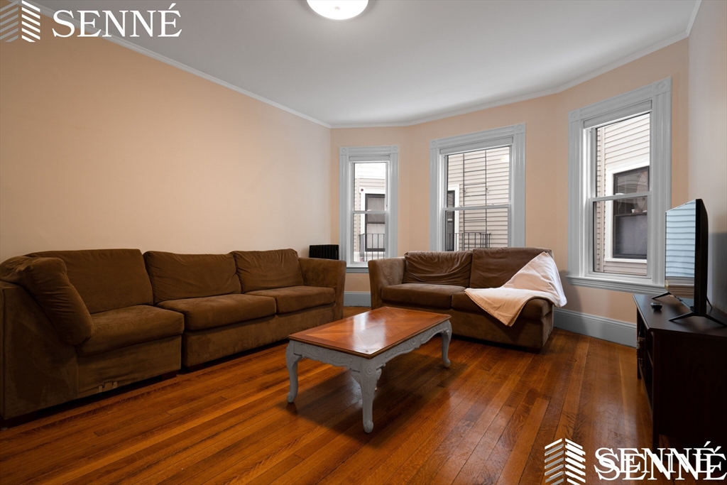 3 bed, 1 bath apartment for rent at 19 Trowbridge St Unit 1, Mid-Cambridge — photo 6 of 10