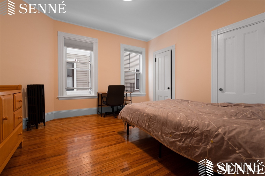 3 bed, 1 bath apartment for rent at 19 Trowbridge St Unit 1, Mid-Cambridge — photo 3 of 10